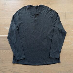 Lululemon Men’s Henley Shirt XL Gray Basic Longsleeve